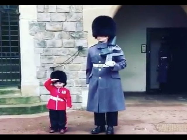 Guardsman Makes Little Boy’s Day