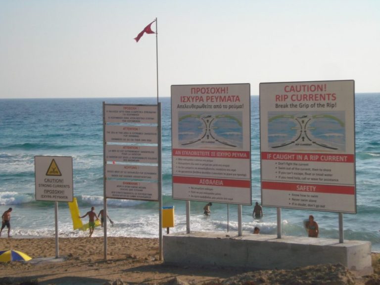 Wavebreakers for deadly beach before summer, minister says