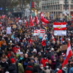 2021-12-11T171947Z_1961712803_RC2ECR9QWDLG_RTRMADP_3_HEALTH-CORONAVIRUS-AUSTRIA-PROTESTS-1024×616-1