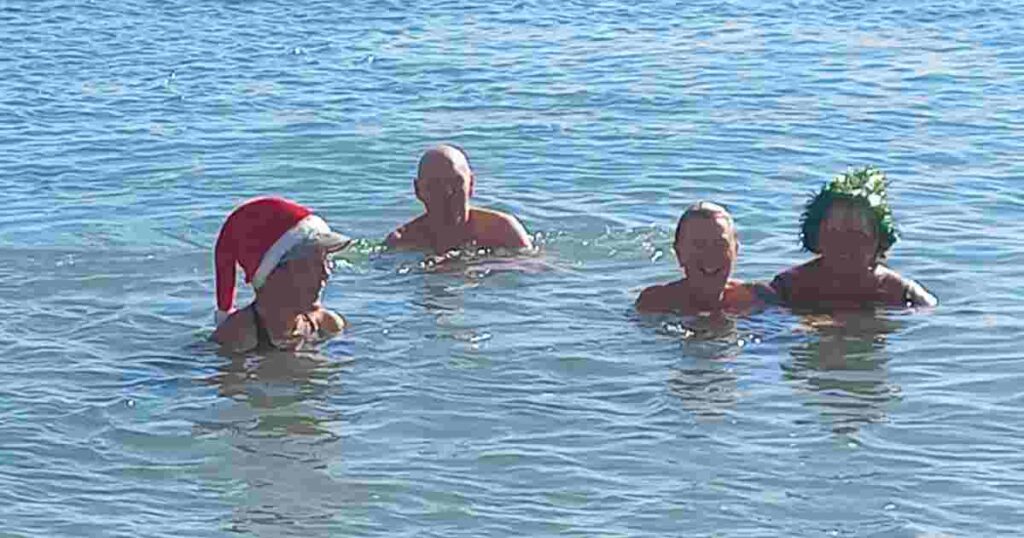 cold water swimming
